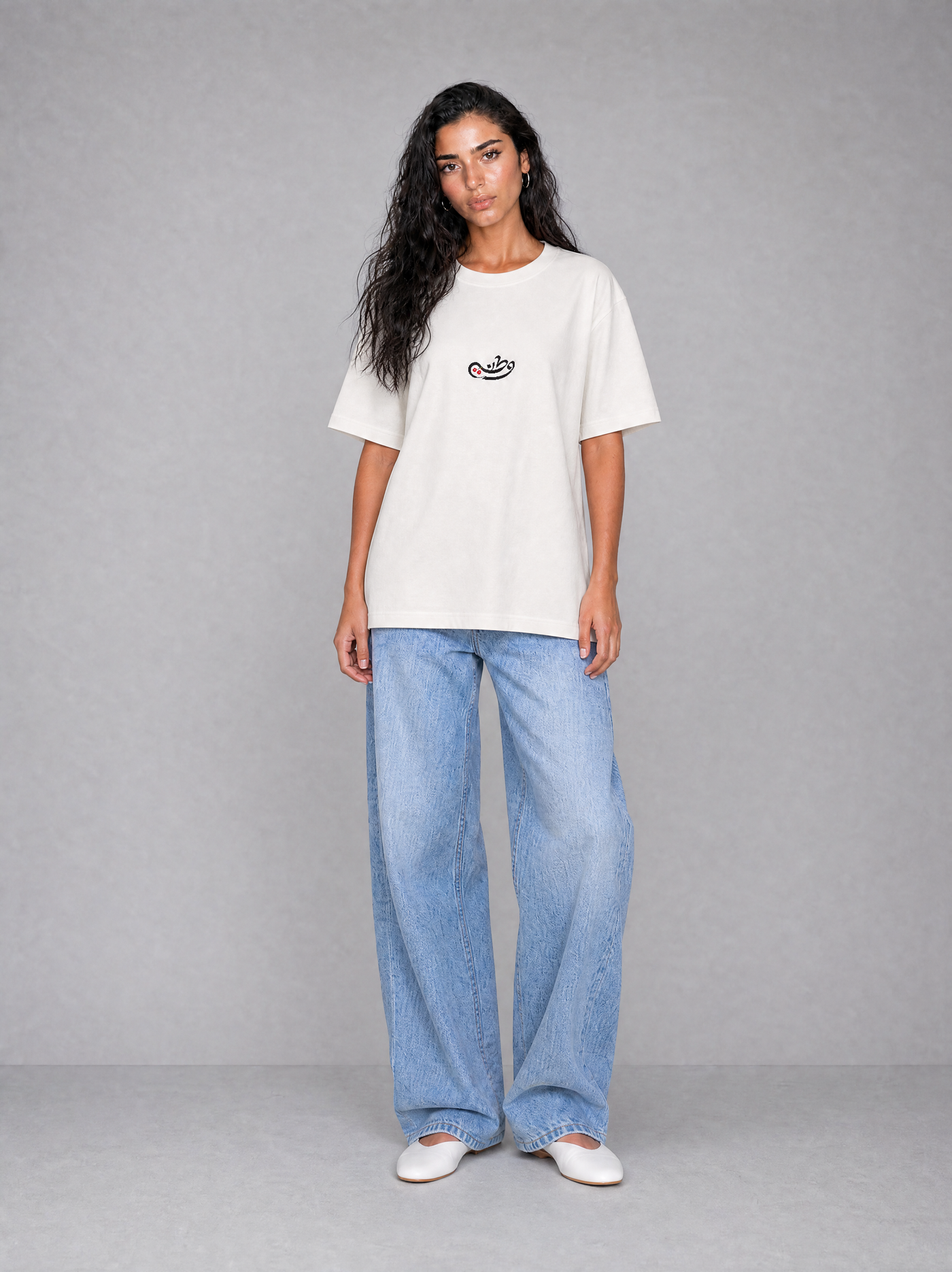UNIFIED TEE worn