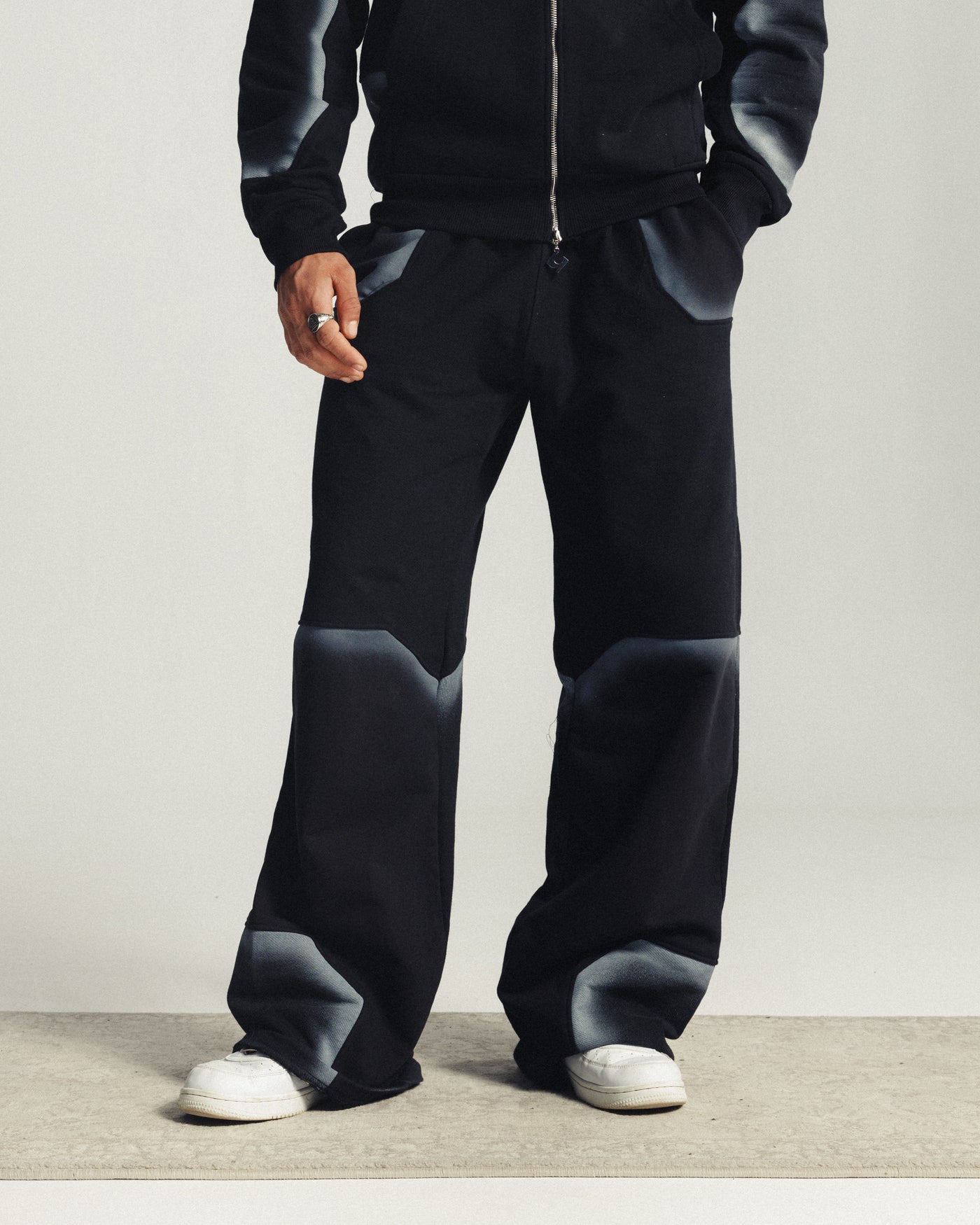 48 Sweatpants, Black