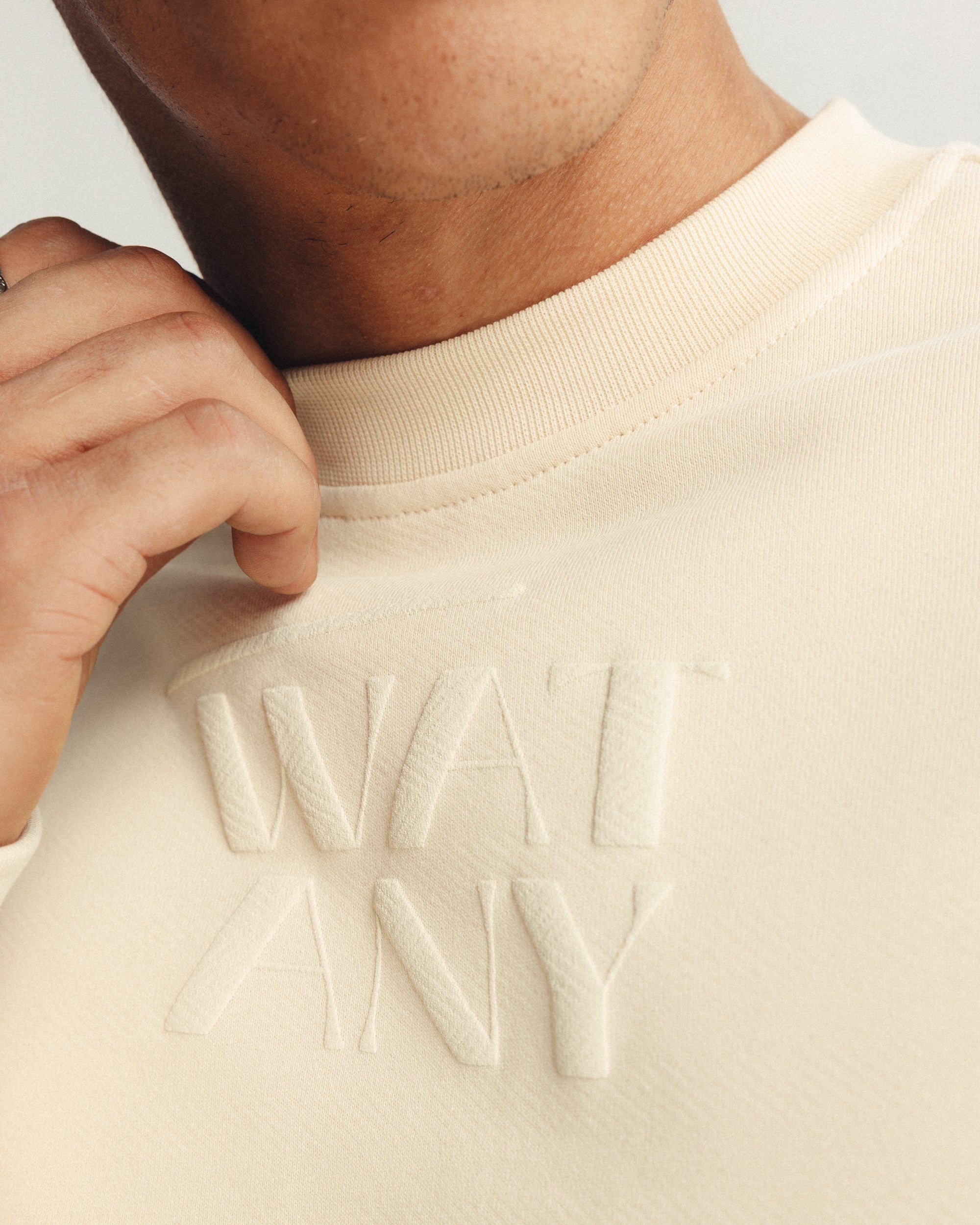 WATANY CREWNECK