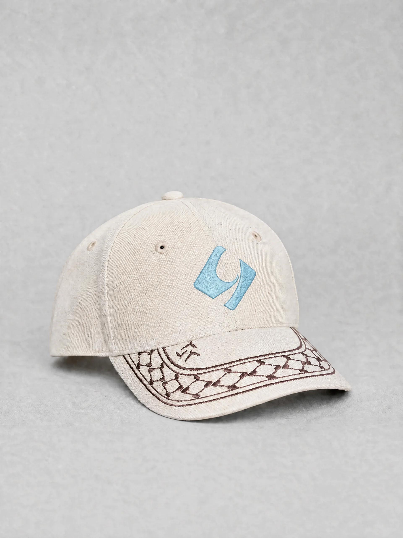 Cream Cap Waw hero